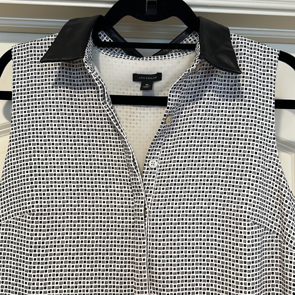 Ann Taylor Sleeveless Dress Size Medium - Picture 2 of 7